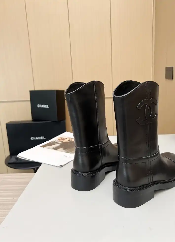 hype Chanel Boots