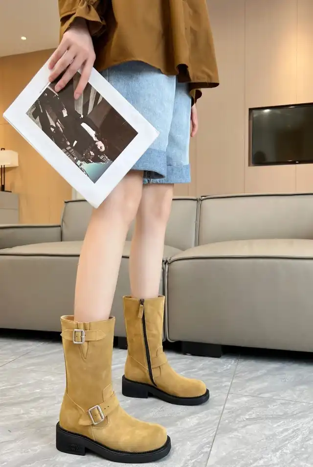 hype Miu Miu Boots