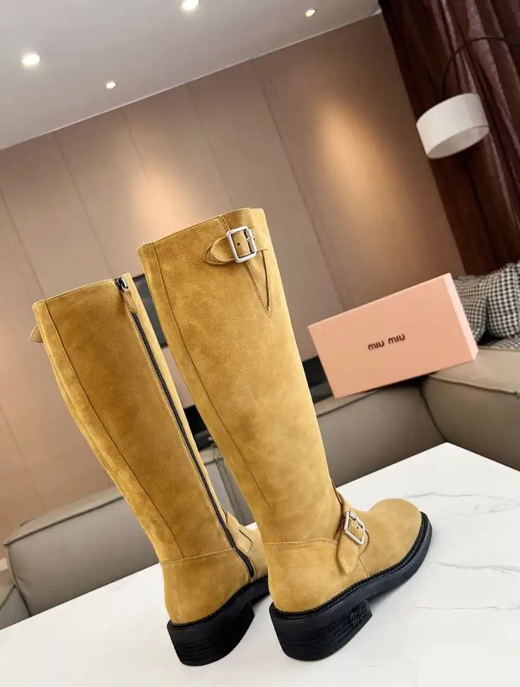 hype Miu Miu Boots