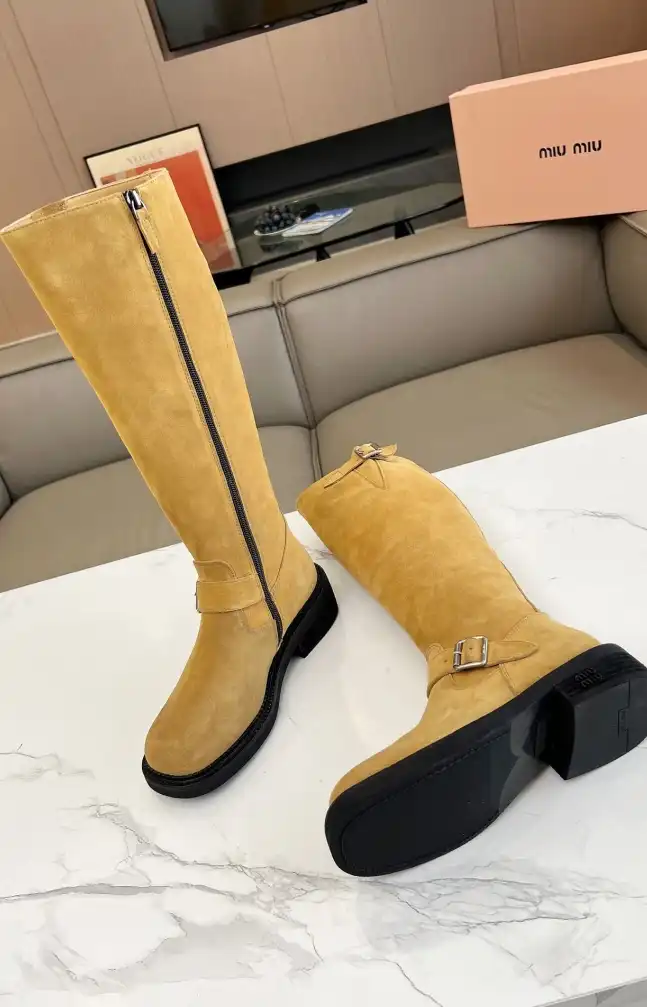 hype Miu Miu Boots