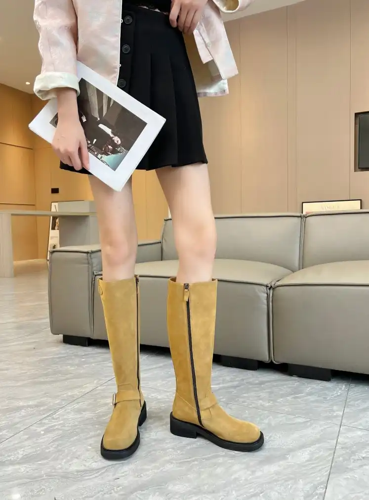 hype Miu Miu Boots