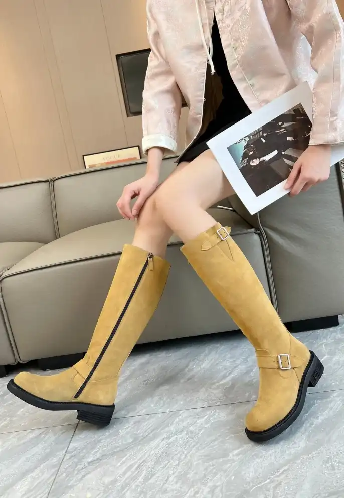 hype Miu Miu Boots