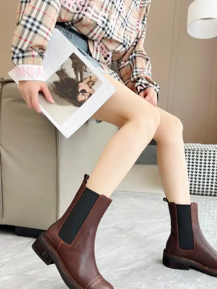 hype Miu Miu Boots