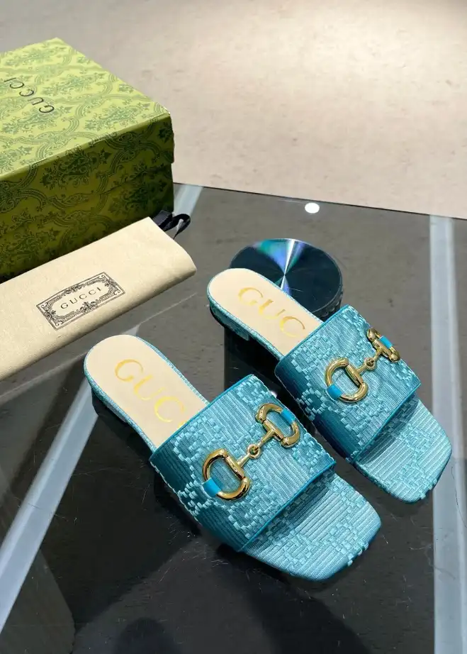 hype Gucci Slippers