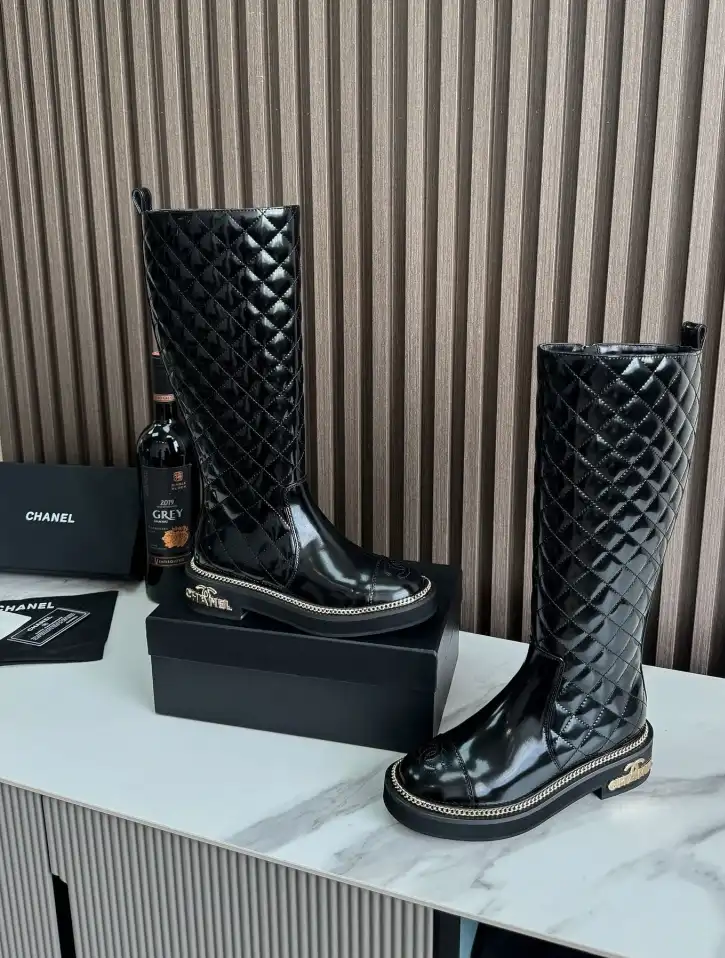 hype Chanel Boots