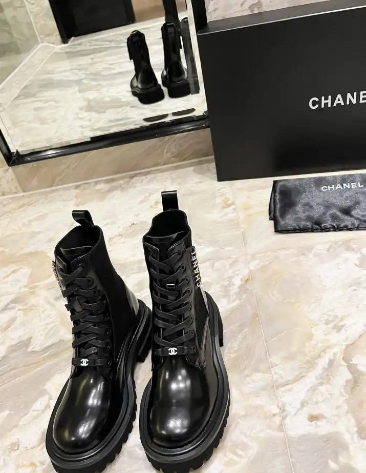 hype Chanel High Heels