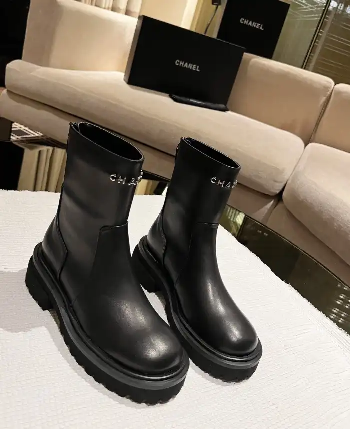 hype Chanel High Heels