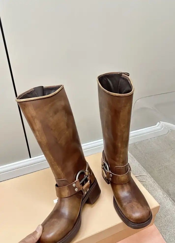 hype Miu Miu Boots