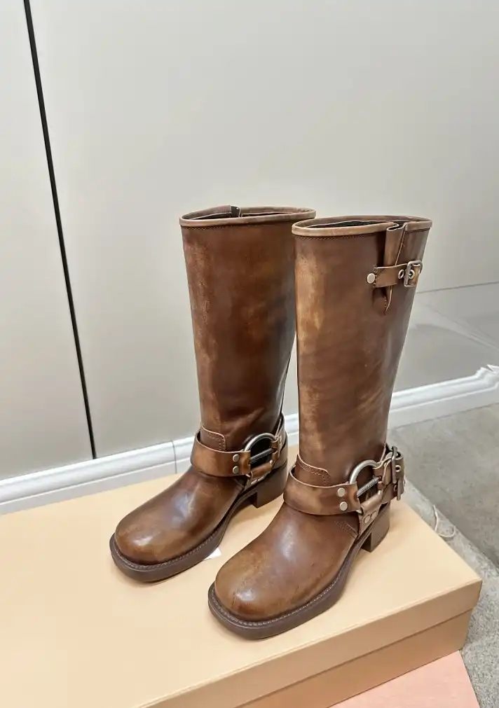 hype Miu Miu Boots