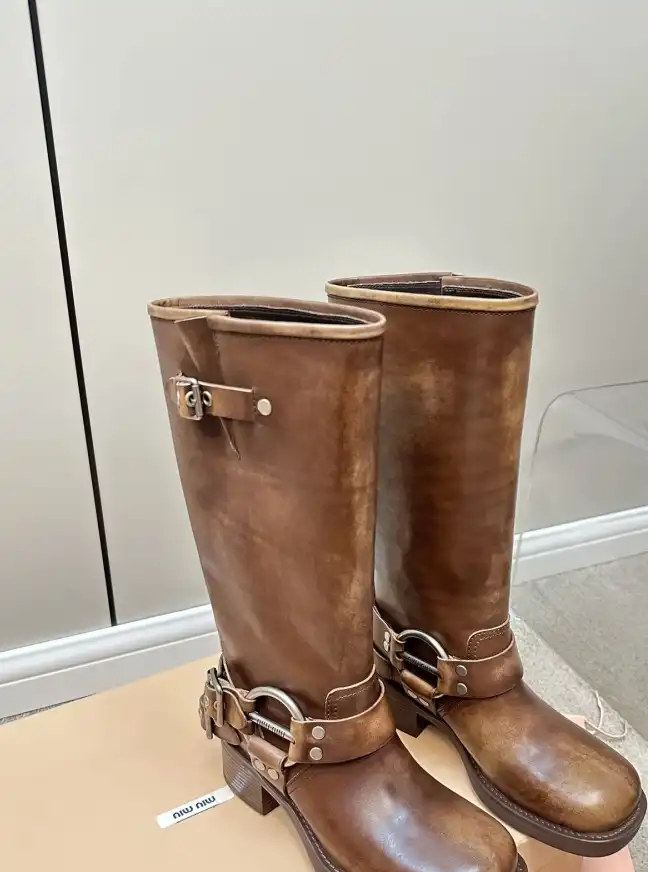 hype Miu Miu Boots