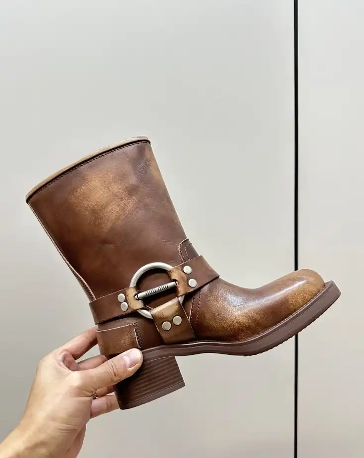 hype Miu Miu Boots