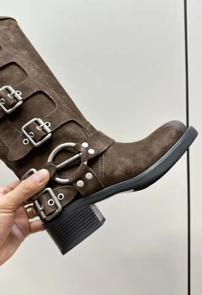 hype Miu Miu Boots