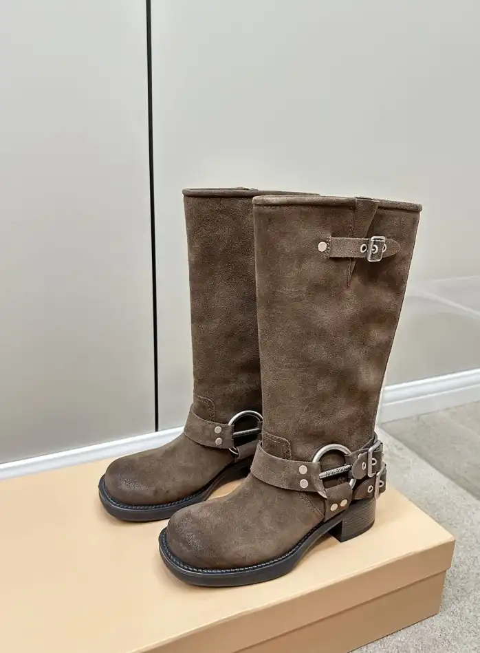 hype Miu Miu Boots