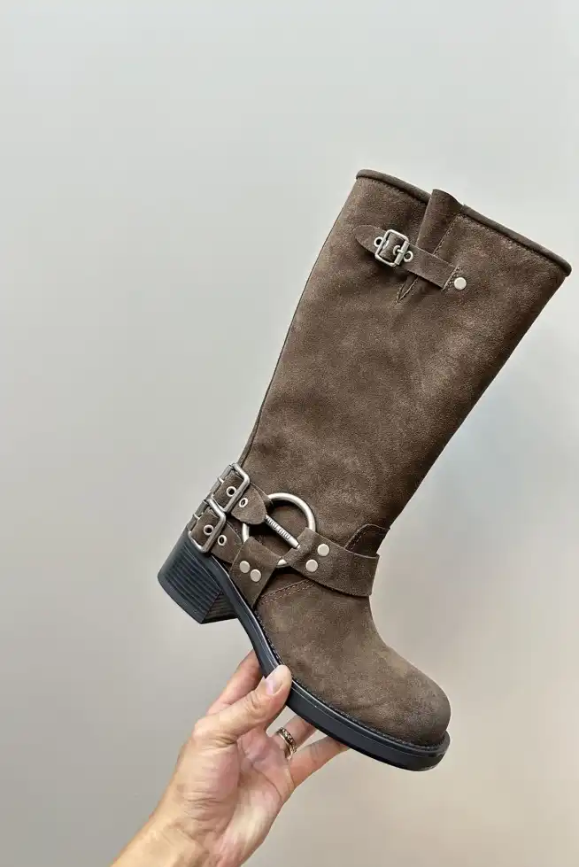 hype Miu Miu Boots