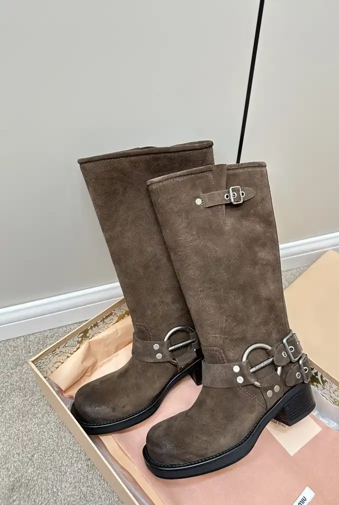 hype Miu Miu Boots