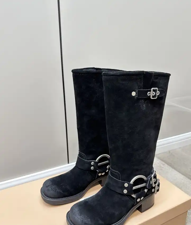 hype Miu Miu Boots