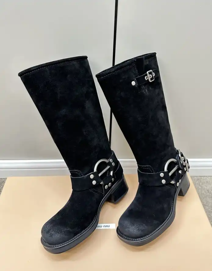 hype Miu Miu Boots