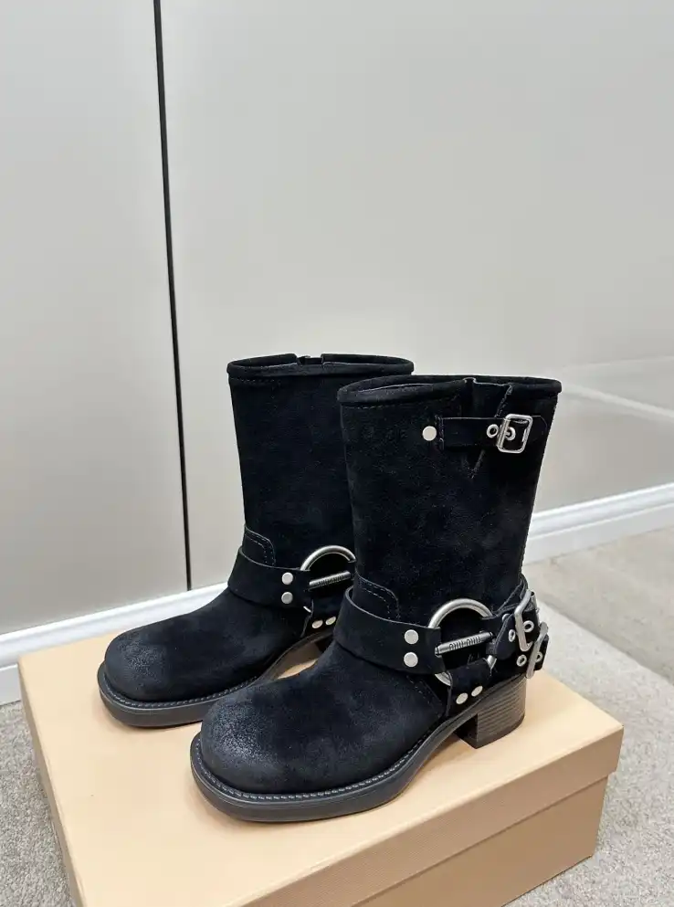 hype Miu Miu Boots