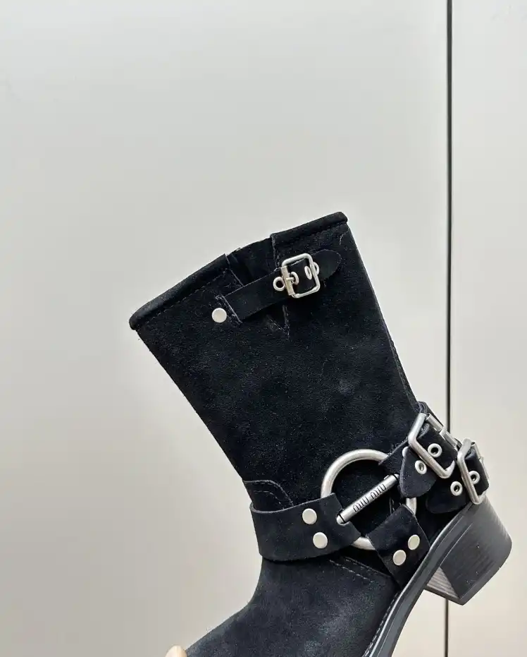 hype Miu Miu Boots