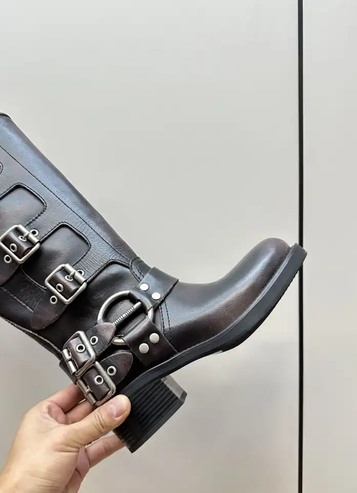 hype Miu Miu Boots