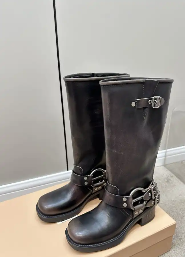 hype Miu Miu Boots