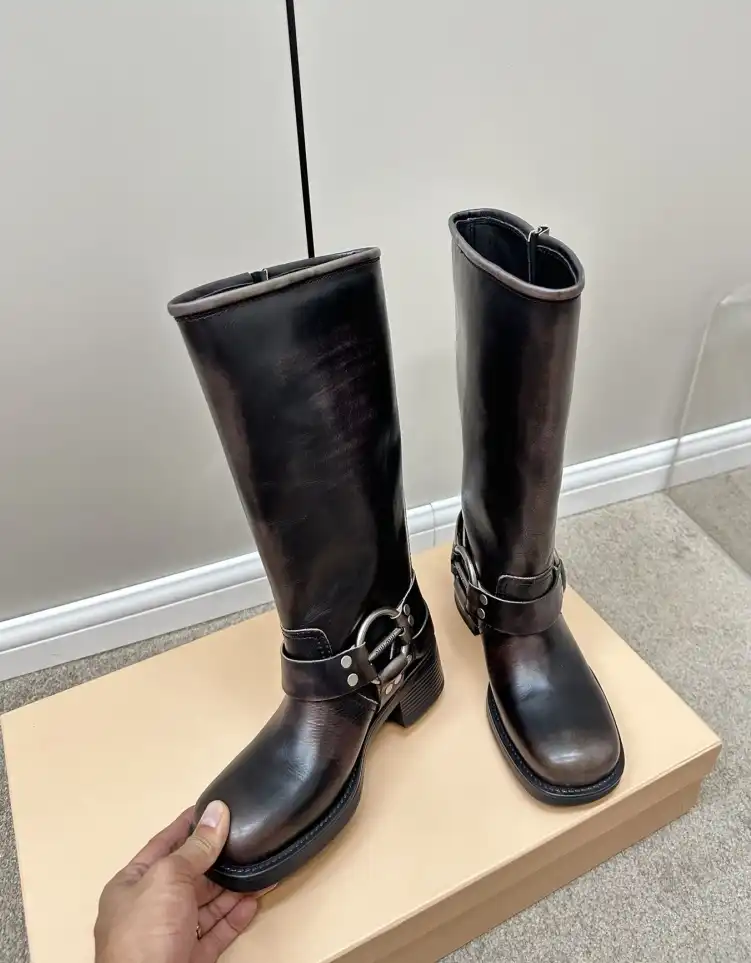 hype Miu Miu Boots