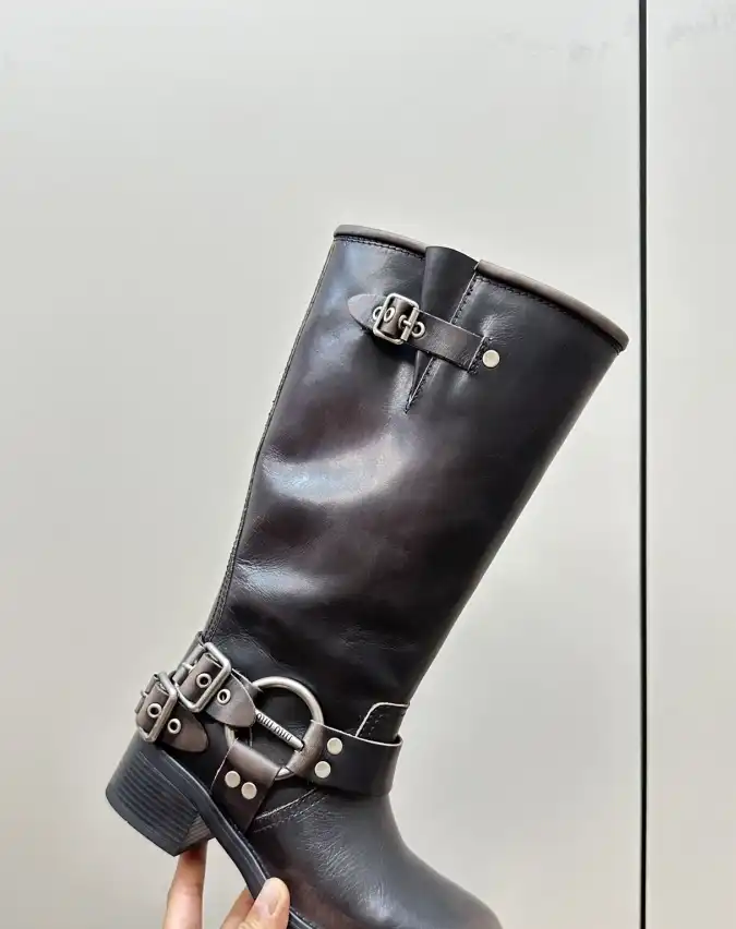 hype Miu Miu Boots