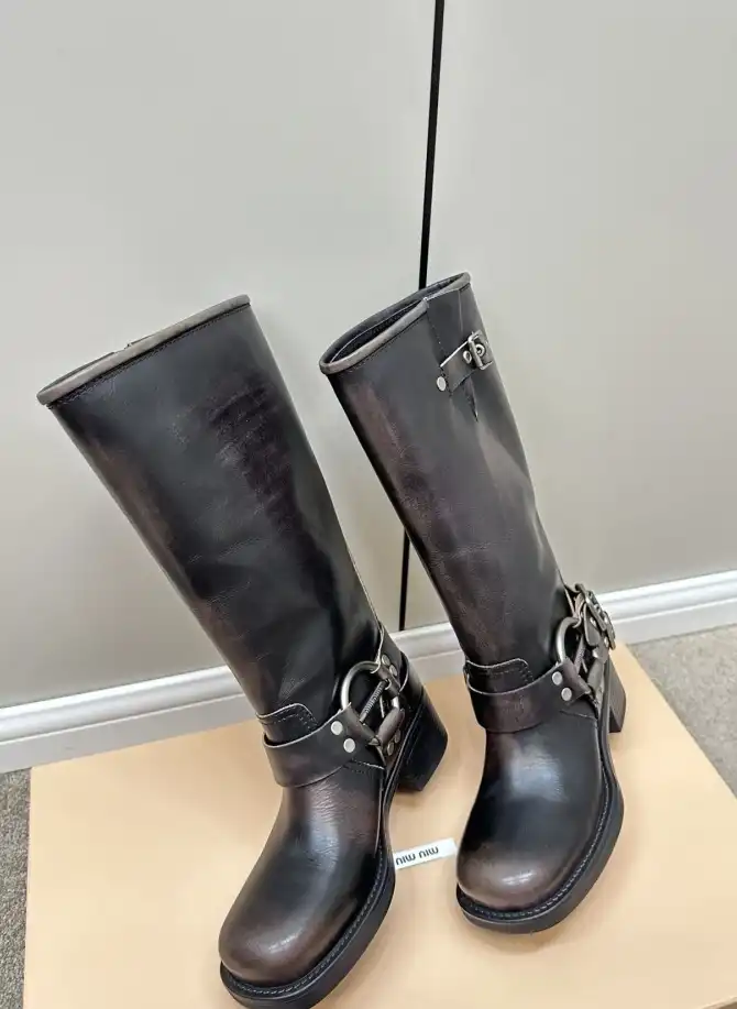 hype Miu Miu Boots