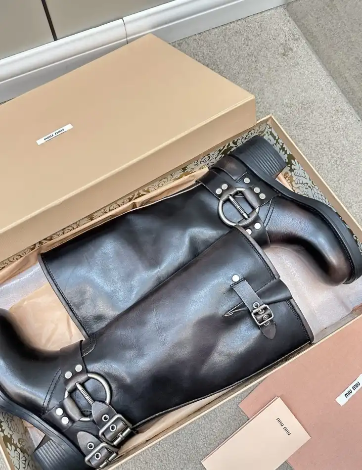 hype Miu Miu Boots