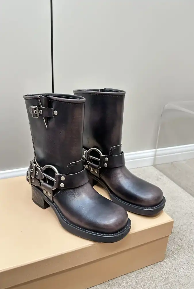 hype Miu Miu Boots