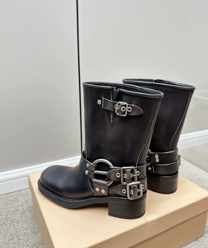 hype Miu Miu Boots