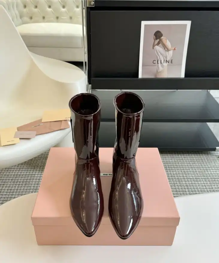 hype Miu Miu Boots