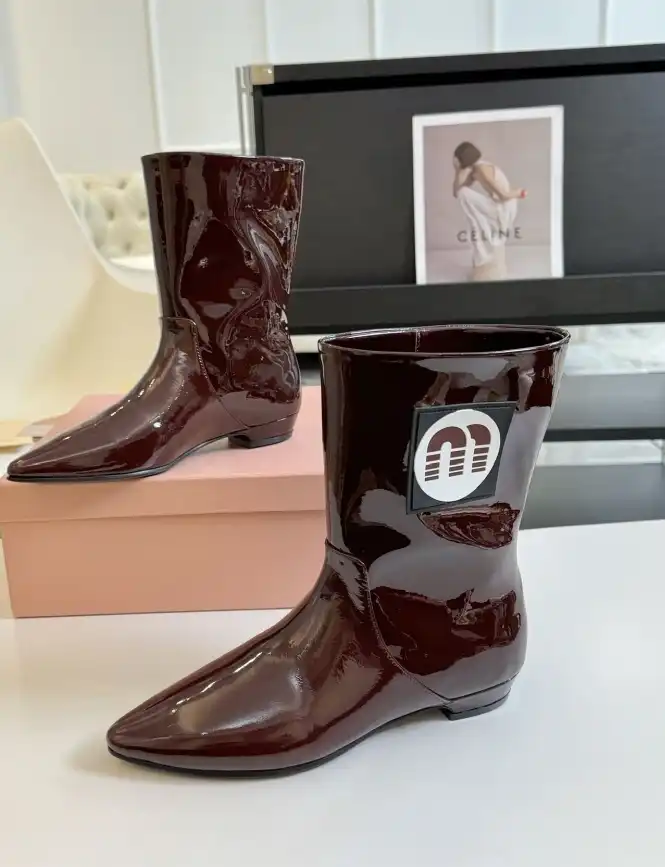 hype Miu Miu Boots