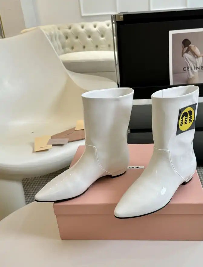 hype Miu Miu Boots