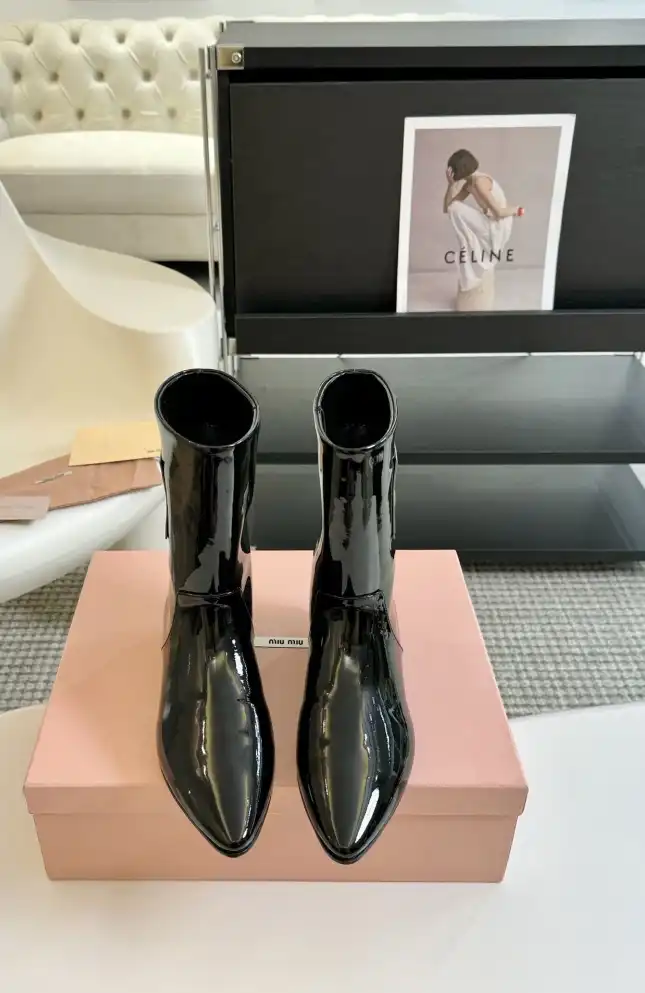 hype Miu Miu Boots