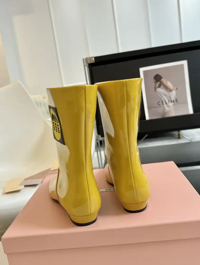 hype Miu Miu Boots