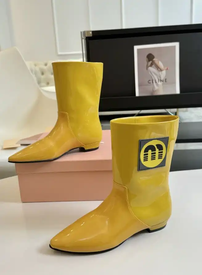 hype Miu Miu Boots