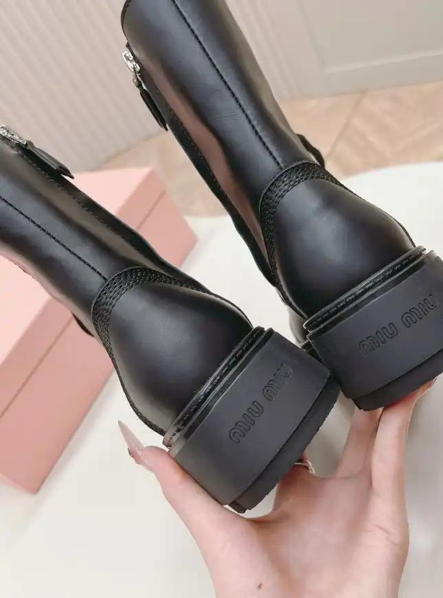 hype Miu Miu Boots