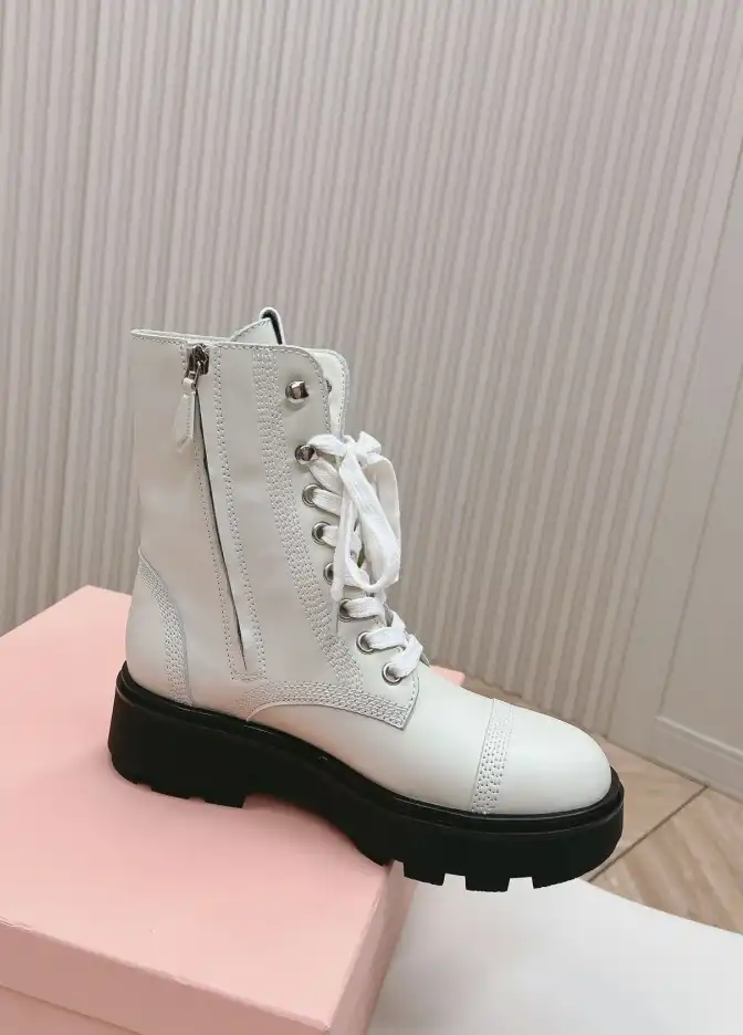 hype Miu Miu Boots