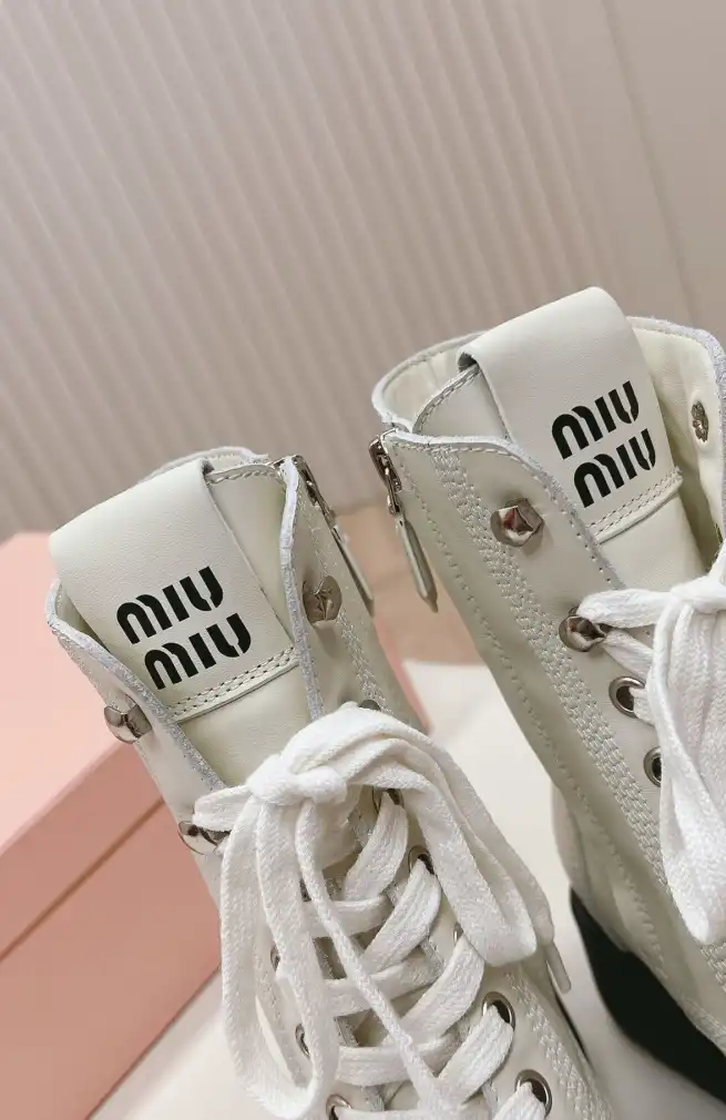 hype Miu Miu Boots