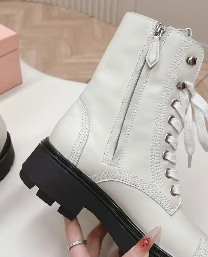 hype Miu Miu Boots