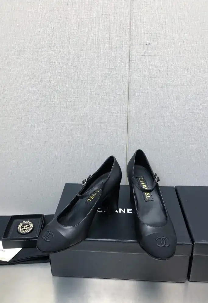 hype Chanel High Heels