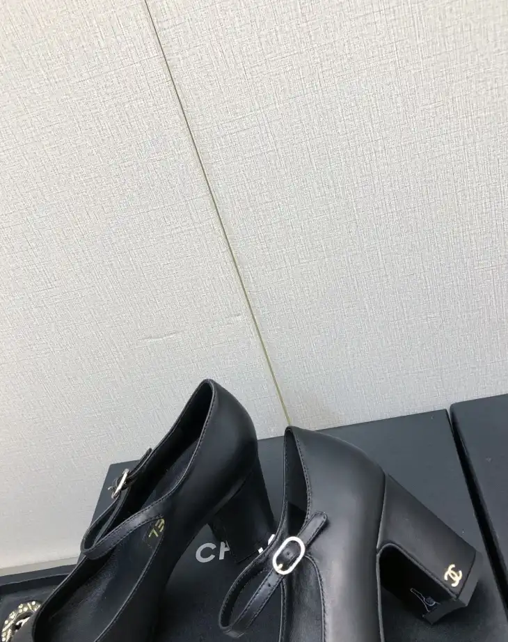 hype Chanel High Heels