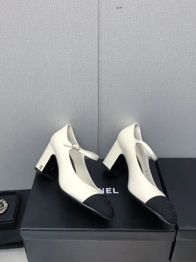 hype Chanel High Heels