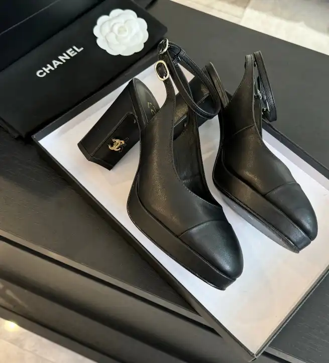 hype Chanel High Heels