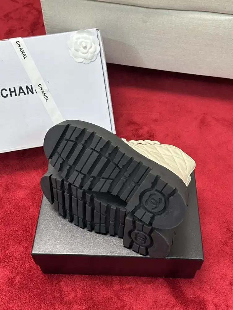 hype Chanel Boots