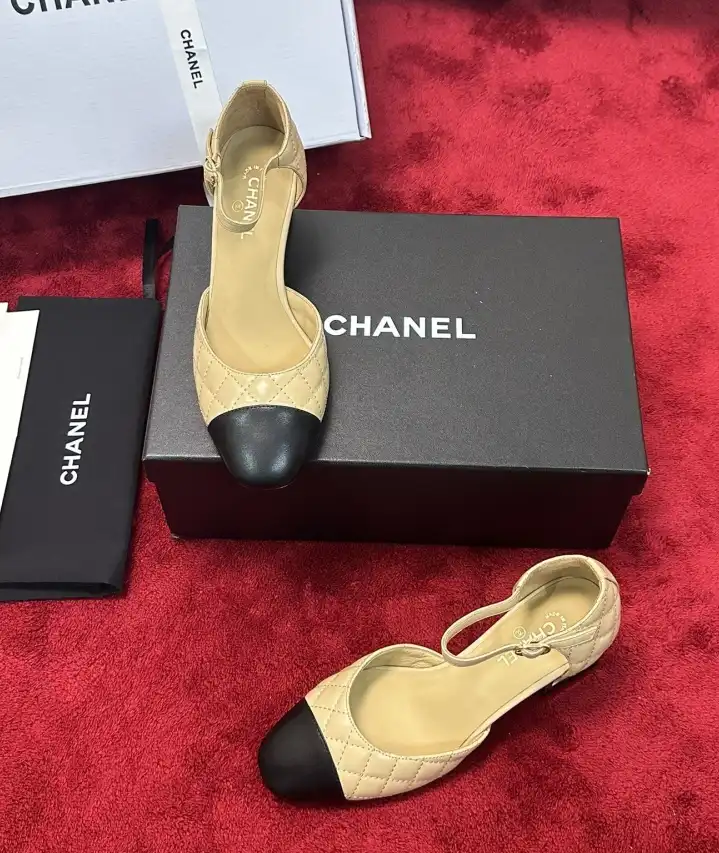 hype Chanel High Heels