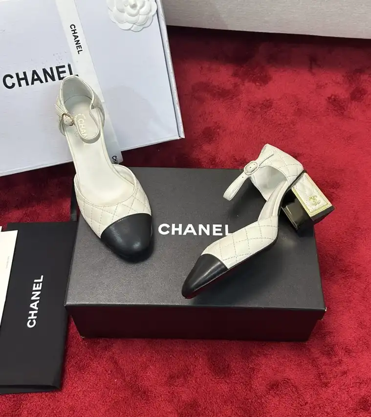 hype Chanel High Heels