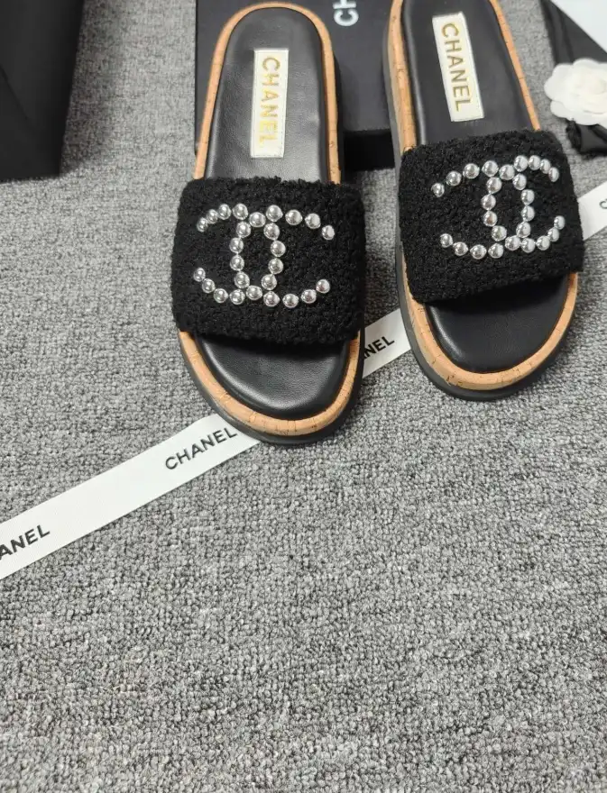 hype Chanel Slippers