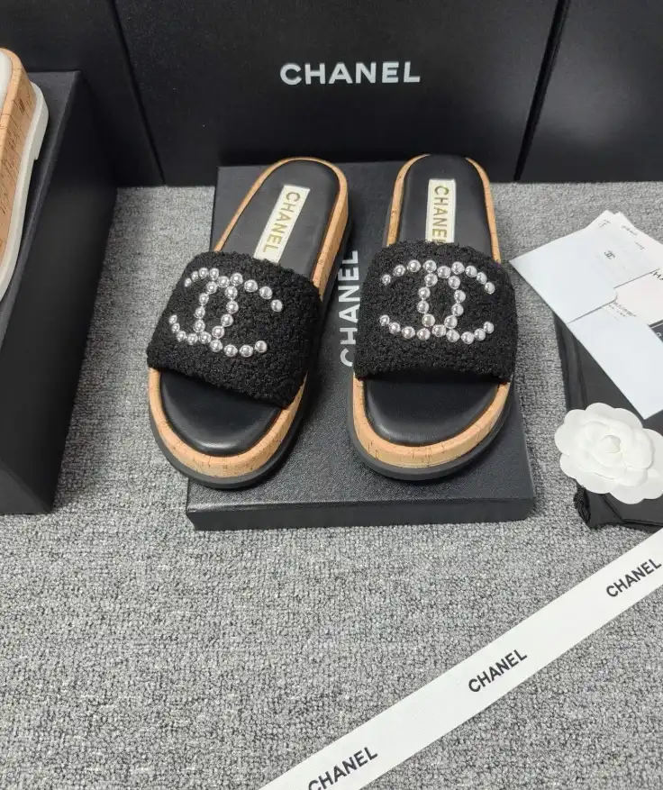 hype Chanel Slippers